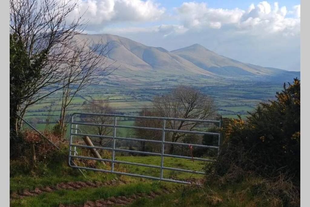 Corderry Farmhouse, Idyllic Cottage Amid 250 Acres Lisvernane Esterno foto